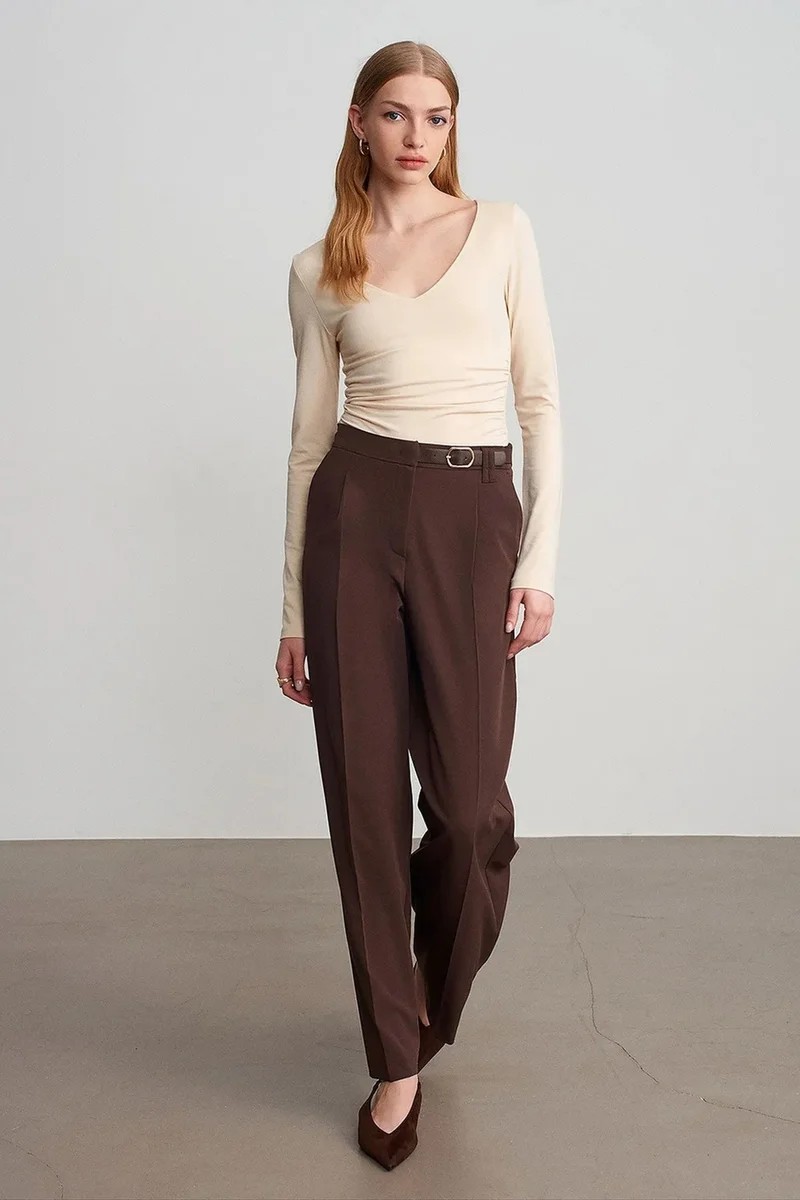 Dilvin Cream Natural DILVIN Slim Fit V-Neck Knit Blouse for Women | Best Price UAE