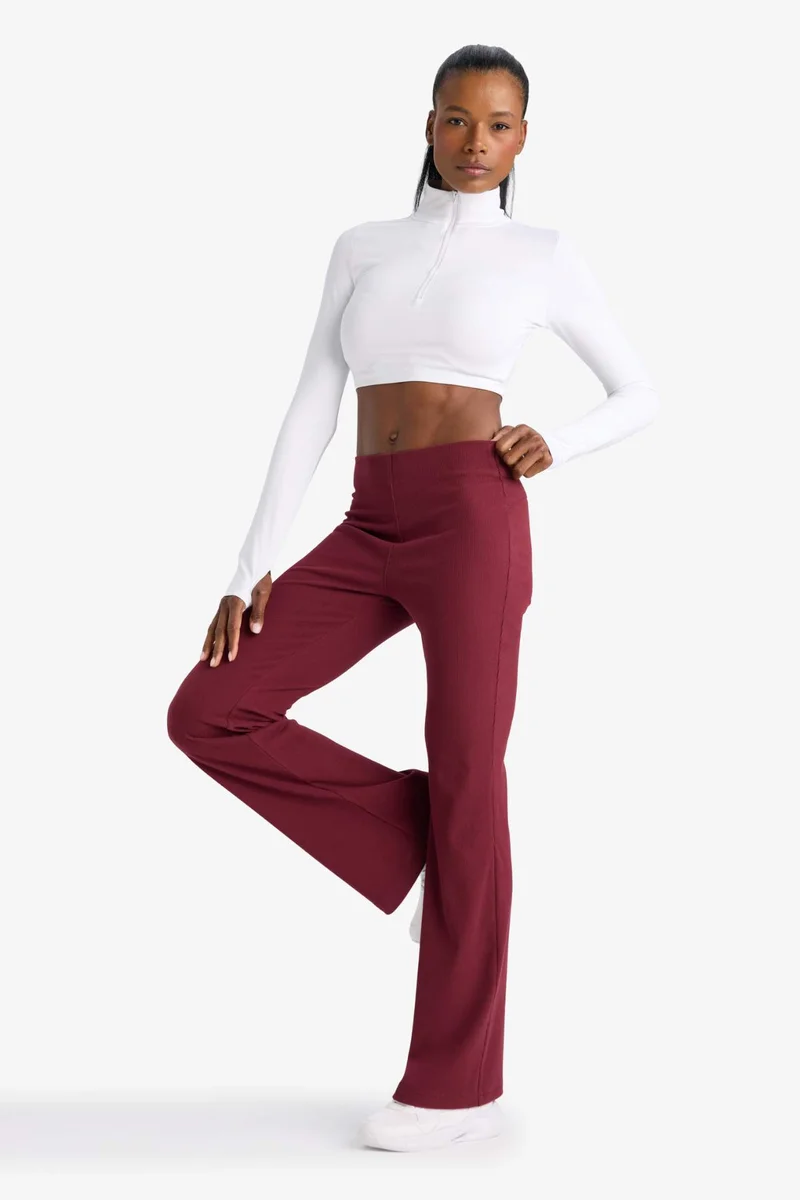 ديفاكتو Flare Flare Ribana Trousers