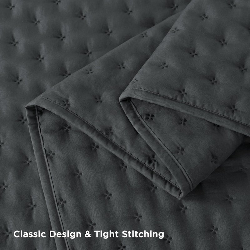 Andency مجموعة الفراش الداكنة ذات الحجم الرمادي الرمادي (106 × 96 بوصة) 3 قطع ناعمة خفيفة الوزن تغطية Drak Gray Boho Summer Summer Size for Season (1 Quilt 2 Pillow Shams) - Image 5