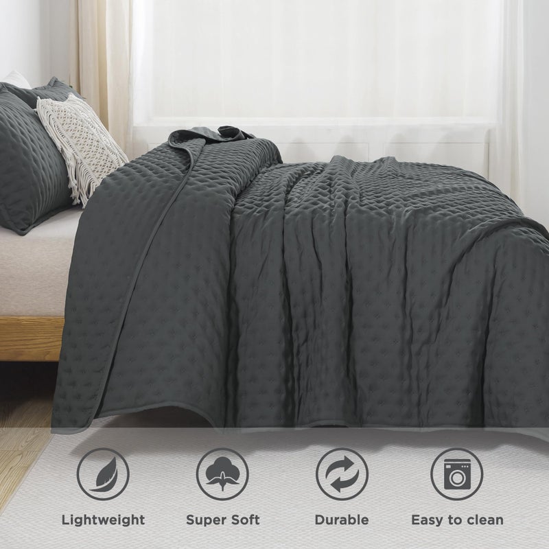 Andency مجموعة الفراش الداكنة ذات الحجم الرمادي الرمادي (106 × 96 بوصة) 3 قطع ناعمة خفيفة الوزن تغطية Drak Gray Boho Summer Summer Size for Season (1 Quilt 2 Pillow Shams) - Image 4