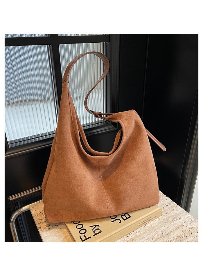 Women's Large Suede-Effect Hobo Tote Bag with Adjustable Strap, Causal Shoulder Bag, Brown - Image 4