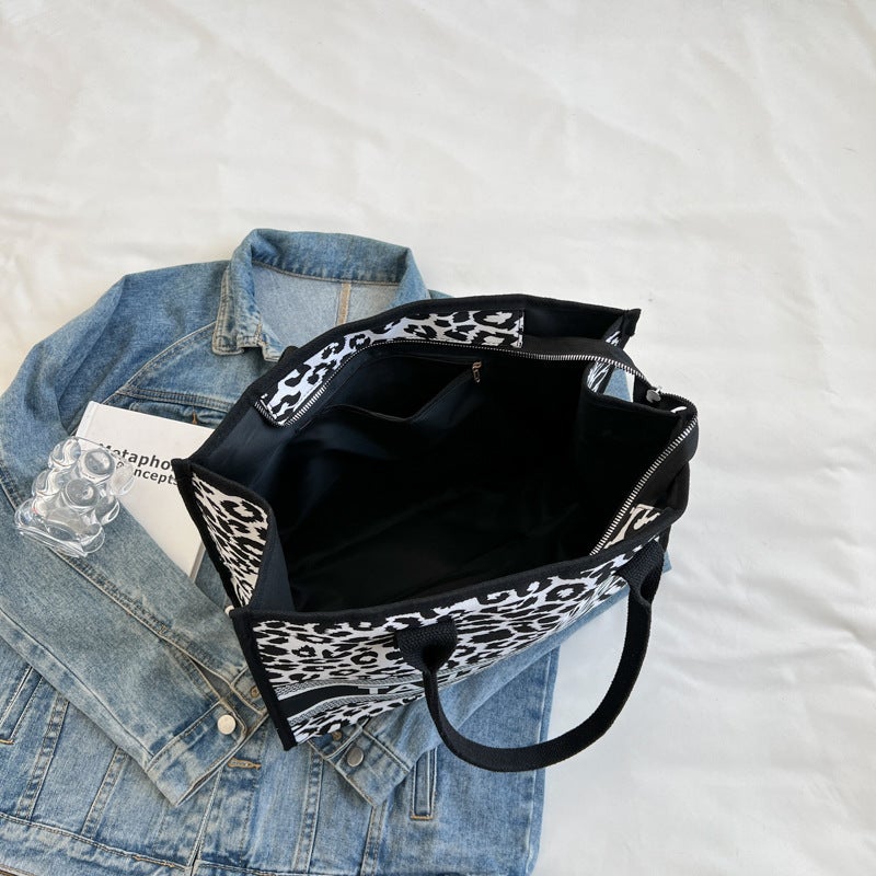 Leopard Embroidered Women'S Bag Niche High-End Sense New Korean Style Large Capacity Bag Women'S Fashion Retro Texture Shoulder Bag - Image 5