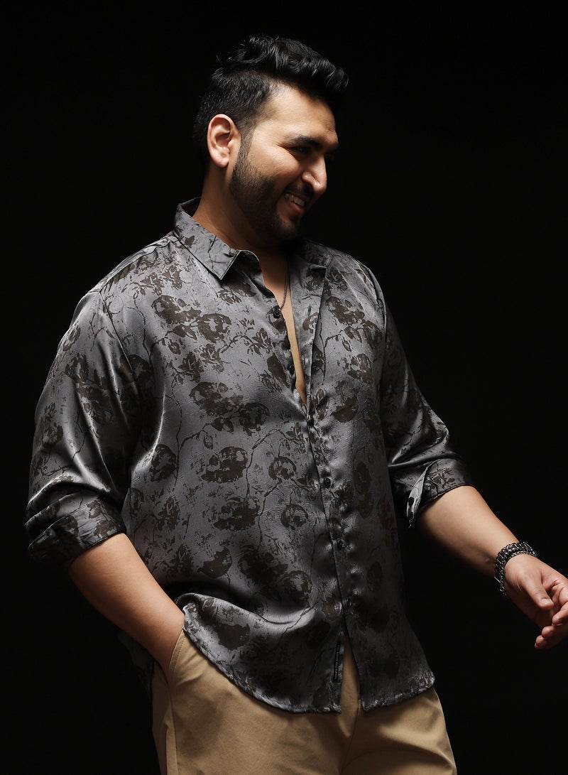 انستافاب بلس قميص رجالي مطبوع باللون الرمادي القمري من إنستافاب بلس - Image 3