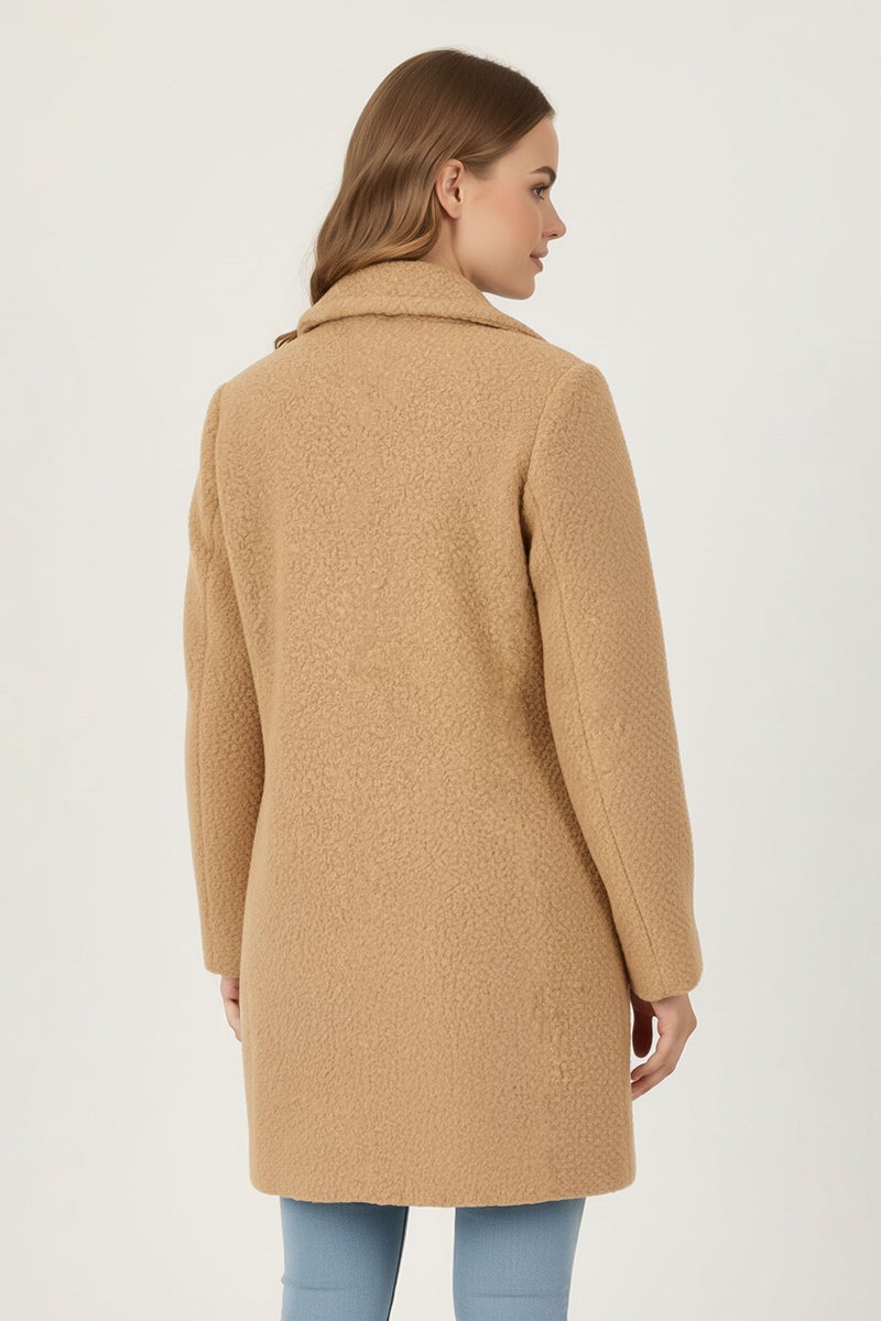 ANNE KLEIN جاكيت نسائي ناعم الملمس، بيج - Image 4