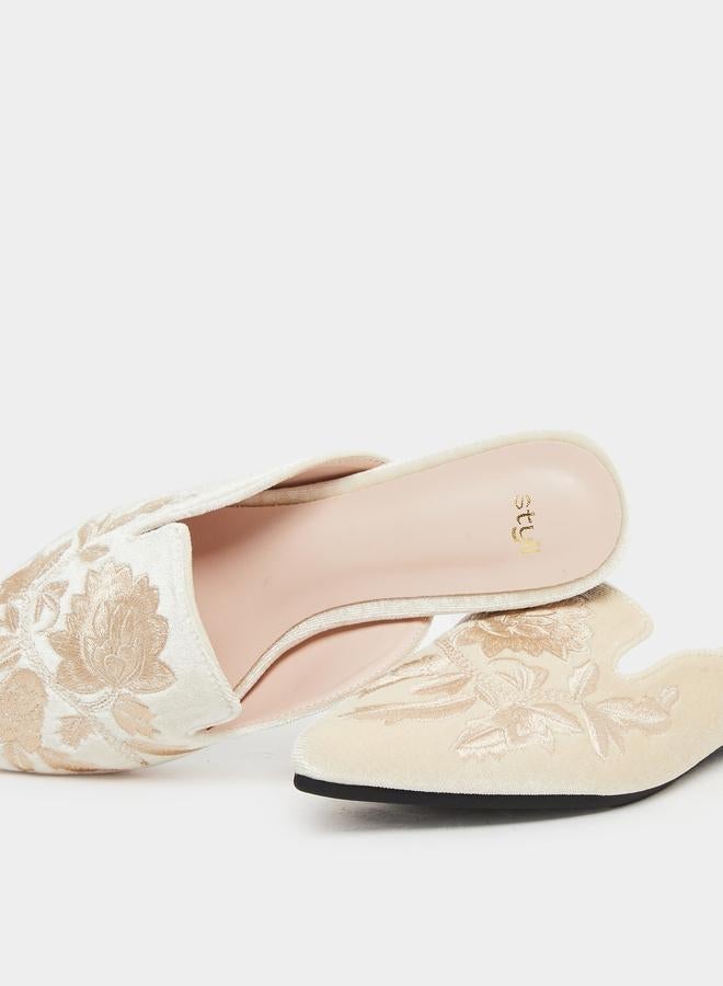 Styli Beige Embroidered Velvet Mules - Image 4