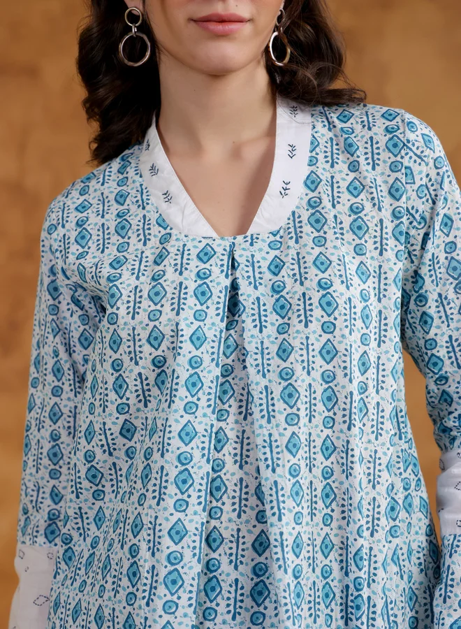 sanskrutihomes Sanskrutihomes Printed V-Neck Top and Shorts Co-Ords