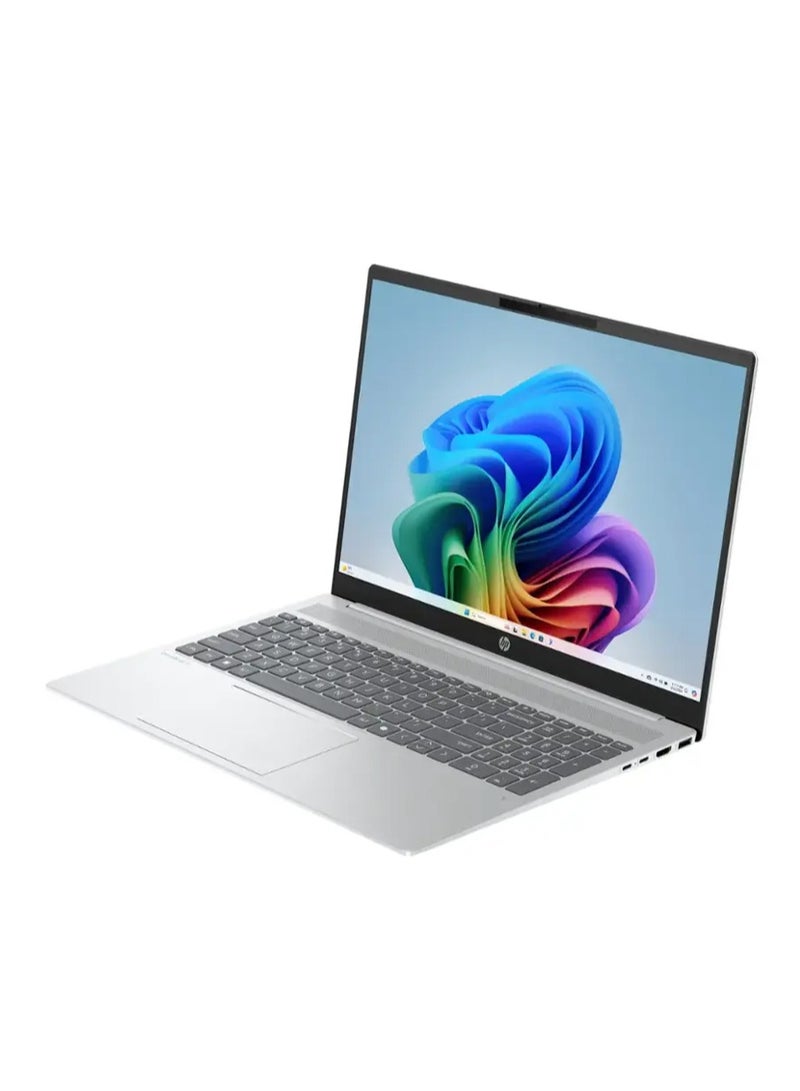 HP لابتوب أومني بوك 5 بشاشة 16 بوصة، معالج كور i5-1334U/ذاكرة RAM 8GB/قرص SSD سعة 512GB/رسومات إنتل إيريس Xe/ويندوز 11 هوم بلون جليدي فضي - Image 2