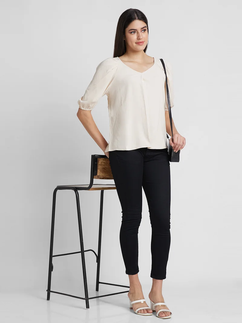 globus Women Puff Sleeve V-Neck Top