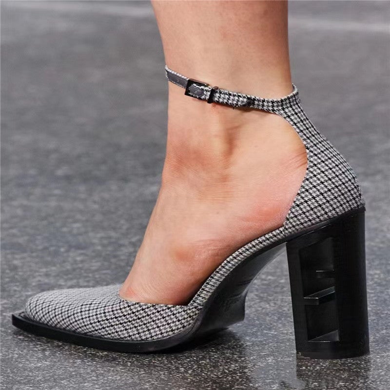 Foreign Trade Large Size High Heels 2025 New Style Cut Out Wood Grain Thick Heel Retro Hollow One-Line Buckle Fashion Shoes Black and white plaid