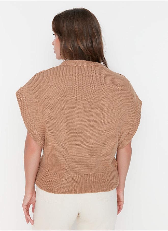 trendyol - Regular Fit Sweater Vest - Image 1