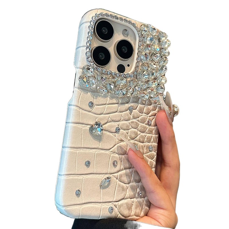 MS غطاء واقي بملمس جلد لـ iPhone 14 / 14 Plus / 14 Pro / 14 Pro Max مع حماية من السقوط وملمس جلد التمساح مع مقاوم للصدمات مع كريستال راينستون باللون أبيض بتفاصيل مرصعة باللون الأبيض - Image 2