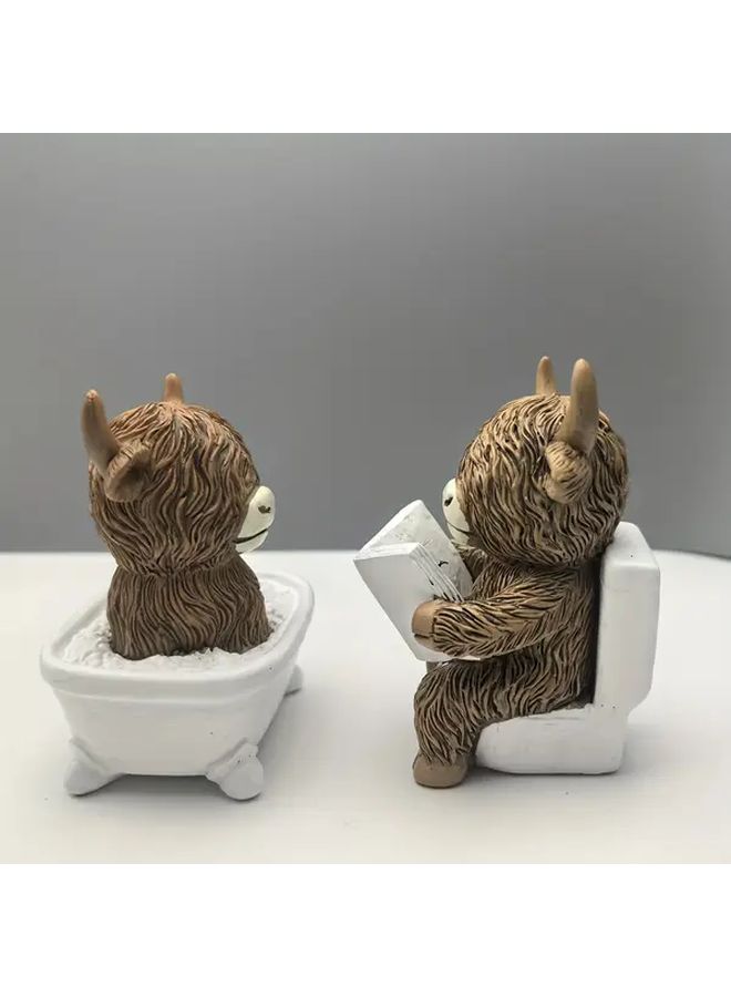 Highland Cow Resin Sculpture Reading Newspaper Bathtub Decor Novelty Home Accessory - Image 4