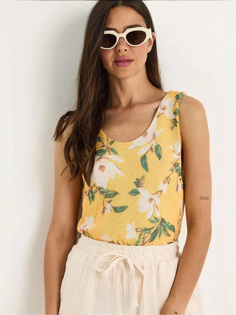 بيانكو لوتشي بلوزة بدون أكمام بياقة على شكل حرف  وطبعة زهور من لوتشي