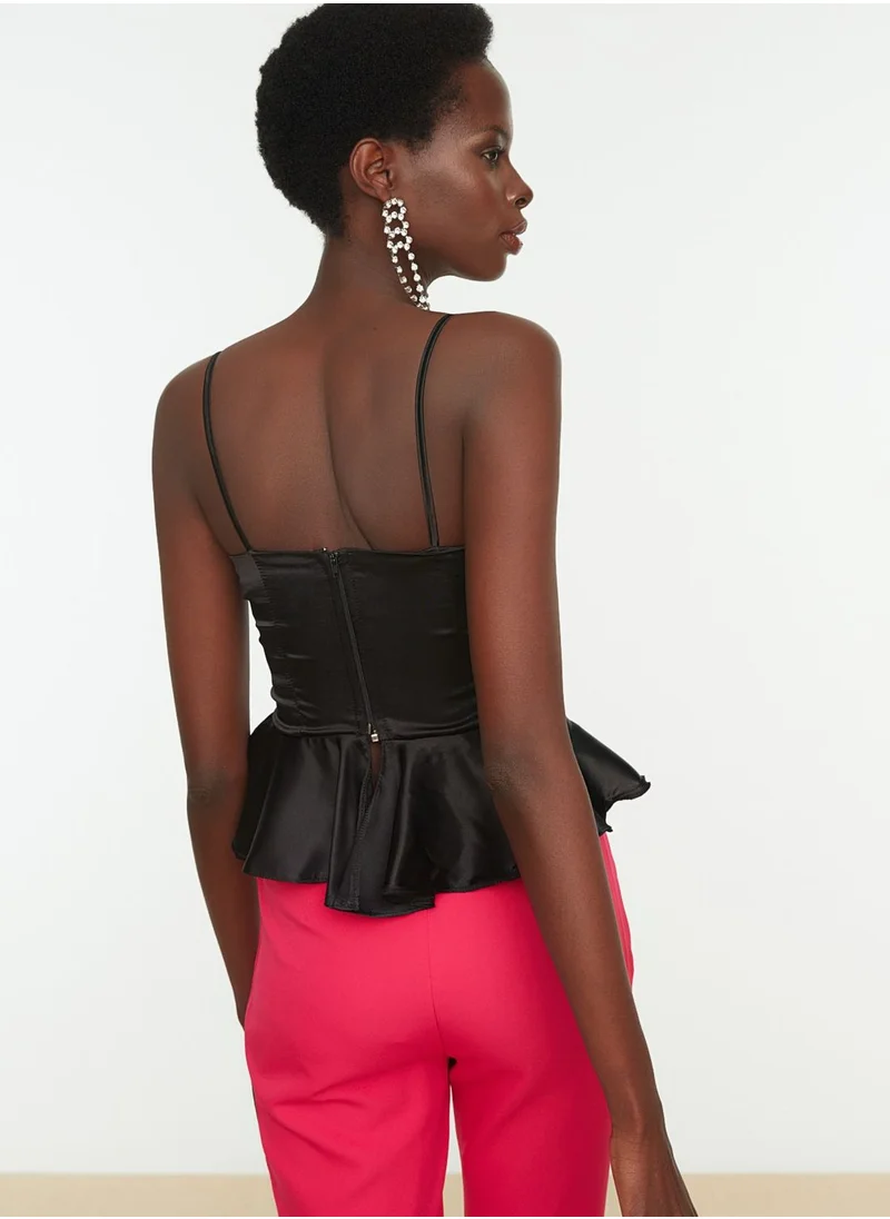 trendyol Lace Ruffle Detail Strappy Top
