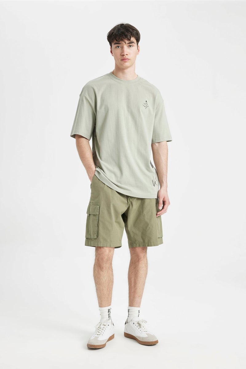 DeFacto Man Cargo Fit Gabardine Bermuda - Image 4