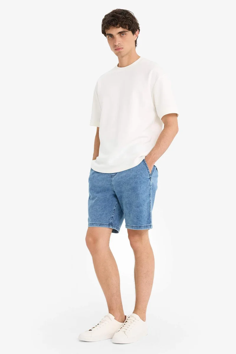 ديفاكتو Regular Fit Elastic Waist Relaxed Fit Denim Shorts
