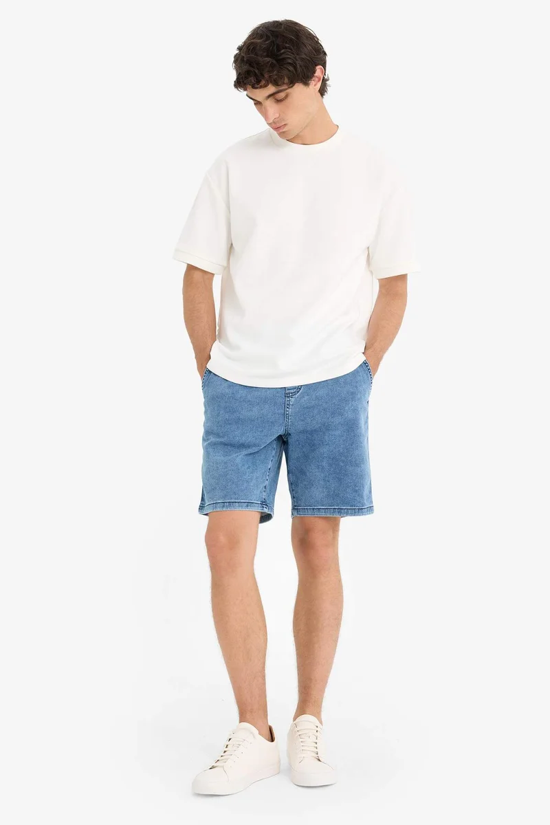 ديفاكتو Regular Fit Elastic Waist Relaxed Fit Denim Shorts