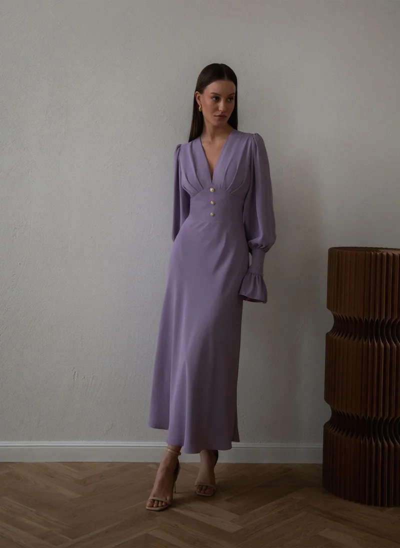 Lichi Midi dress with pleated bodice and voluminous cuffs