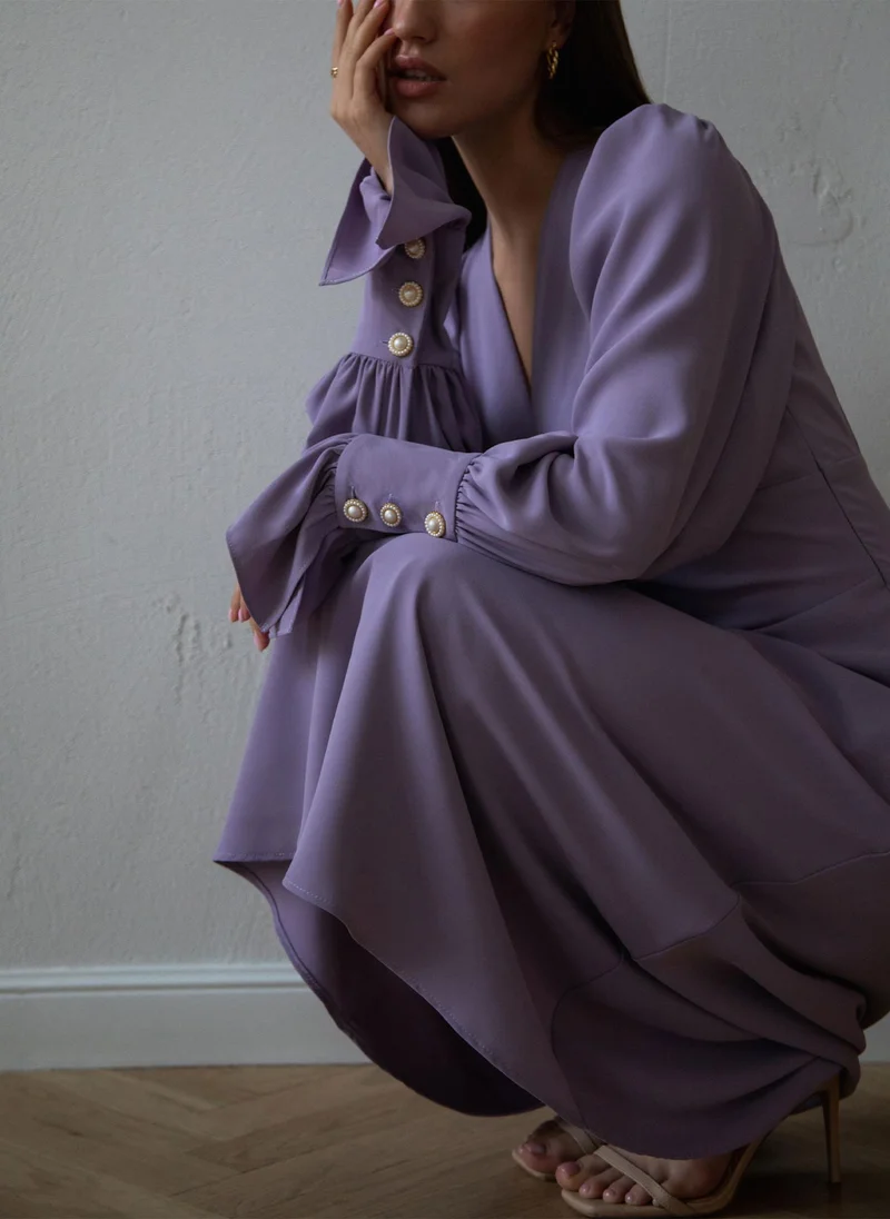 Lichi Midi dress with pleated bodice and voluminous cuffs