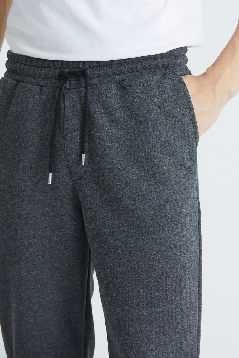 توينتي3 Men's Basic 3 Thread Regular Fit Ribbed Sweatpants