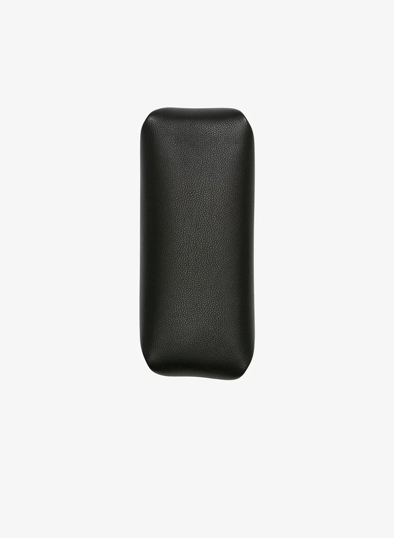 DKNY Remy Logo Detailed Zip Through Shoulder Bag