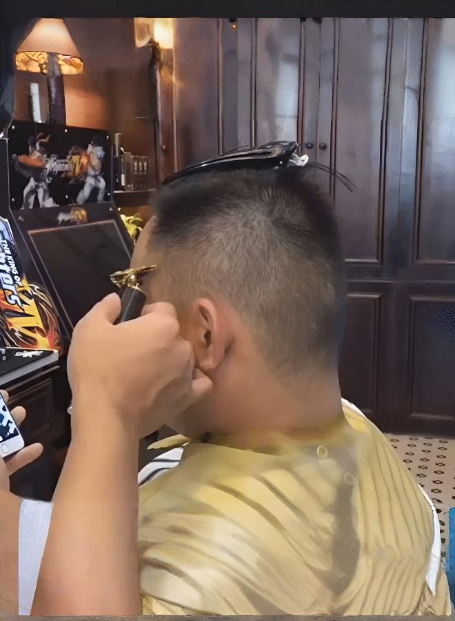 Hilyagems Electric Trimmer for Versatile Hair Styles - Image 2