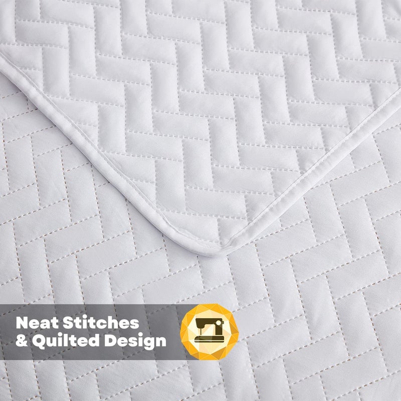 Maple&Stone White Quilt Set Queen Size, Lightweight Bedspread Ultrasonic Chevron Pattern Light Coverlet for All Season Comforter Bedding Decor - 3 Piece Full Bed Cover Sets - Image 4