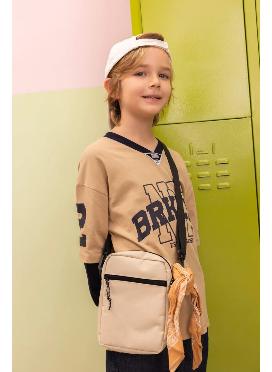 DeFacto Boy Oversize Wide Mold V Neck Text Printed Long Sleeve T-Shirt C9279A824AU