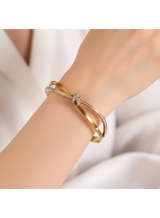 AMETOER Minimalist Women's 18K Gold-Plated Stainless Steel Bracelet - High-Quality Colorfast Jewelry with Diamond-Studded Knot Design - Image 3
