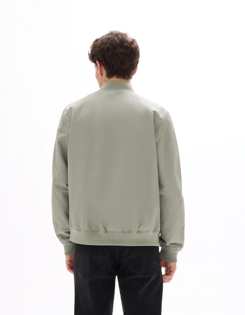 سيليو جاكيت موبلوز