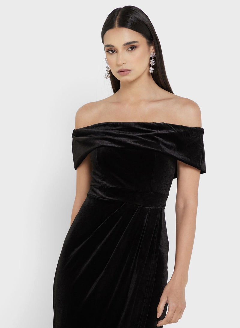 Ella Limited Edition Velvet Off-Shoulder Dress - Image 3