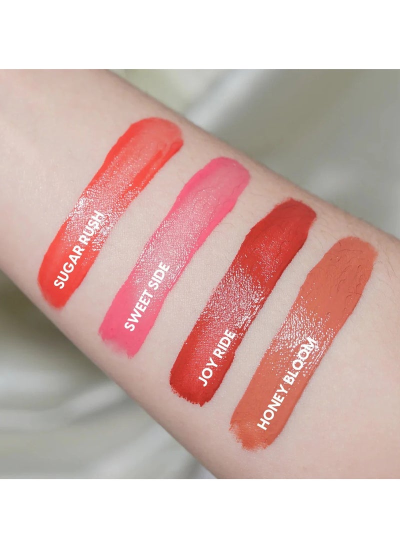 A blendable liquid blush that adds a natural flush to your cheeks and lips. The creamy, smooth and ultra-comfortable formula can be worn alone for a high-pigment finish or layered for a deeper, more intense look.