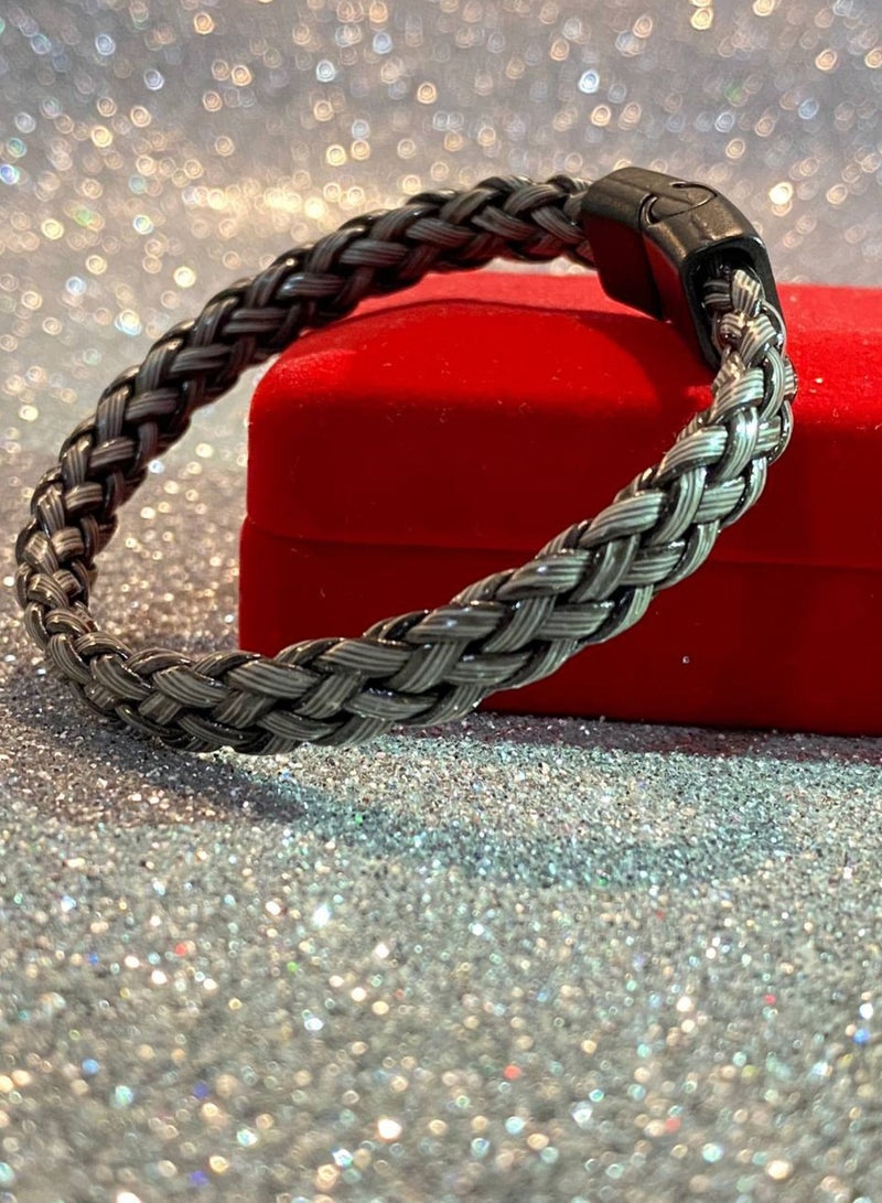 LAOONT Braided Leather Bracelet for Men - Image 1