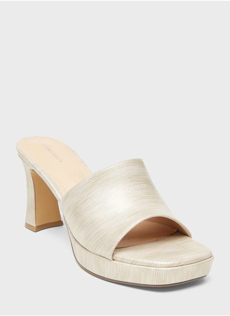 شو اكسبرس One Strap Sandals
