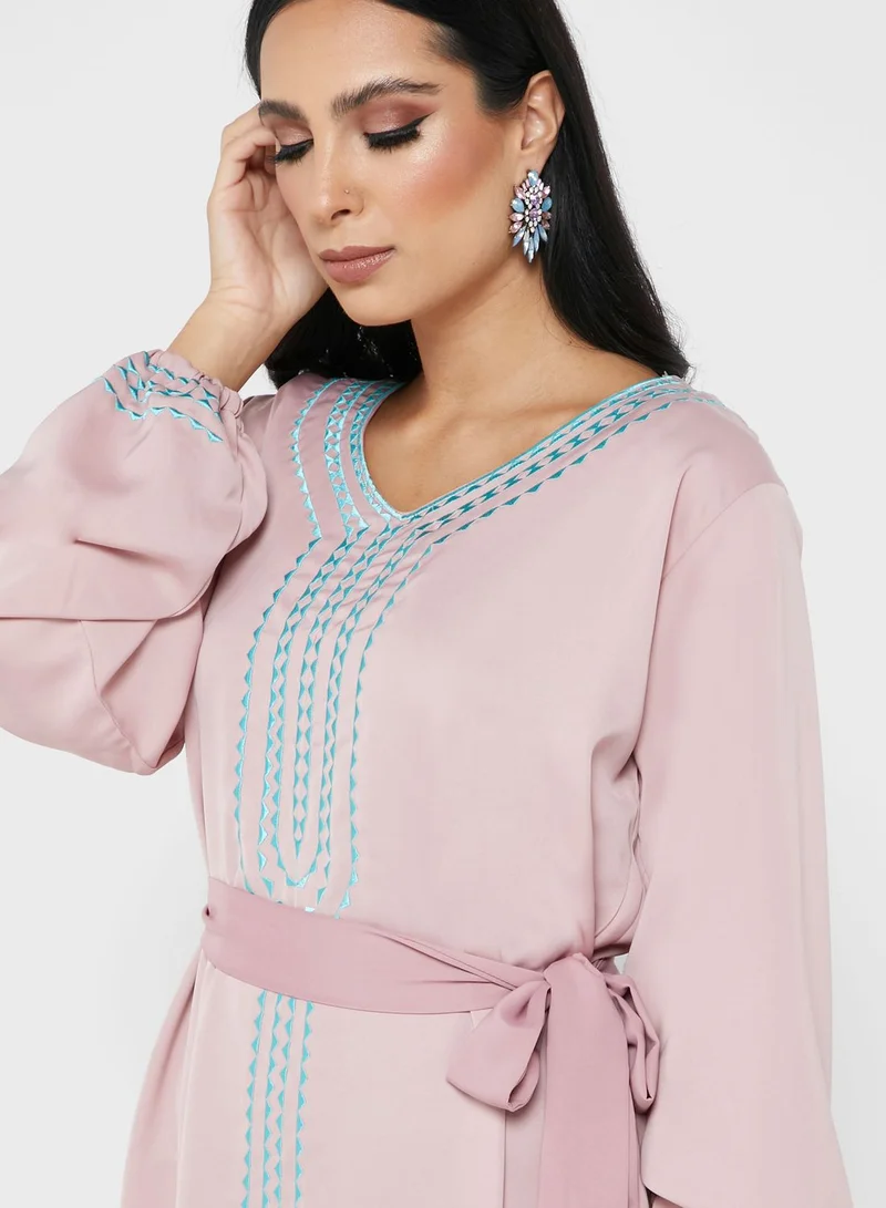 hayas closet Embroidered Jalabiya