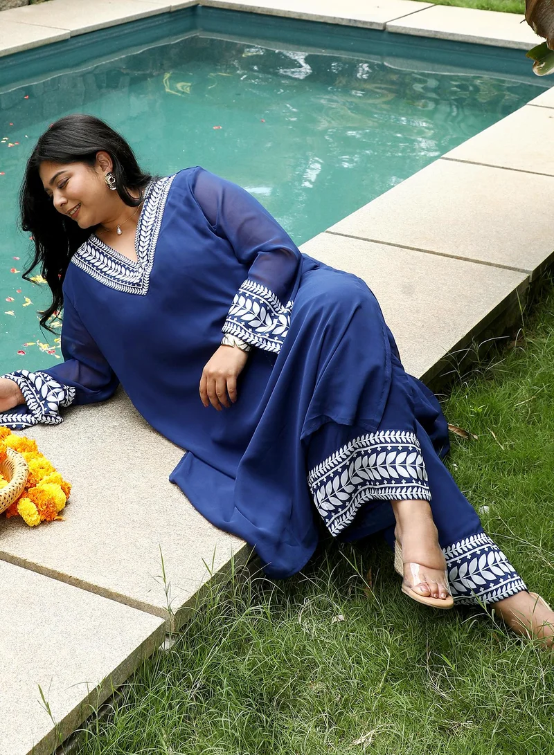 انستافاب بلس Instafab Plus Women's Indigo Blue Indie Leaf-Lined Imprint Kurta Set For Ethnic Wear | V-Neck, Long Flared Sleeves | Floral Placement Print Plain Fabric | 2 Piece Kurta Set For Casual & Evening Wear