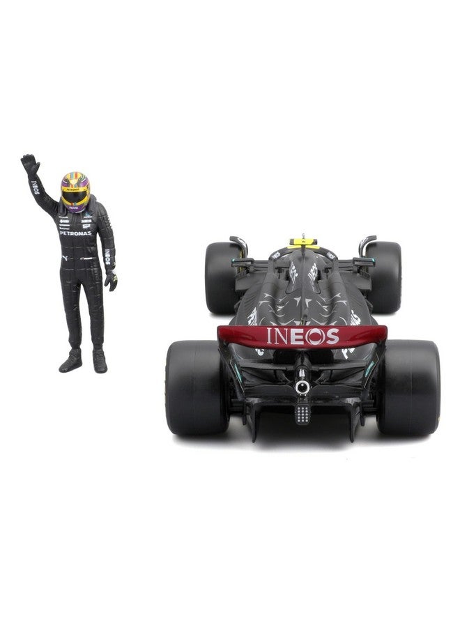 Bburago - 1/24 Scale Model Compatible With Mercedes-AMG Petronas F1 E Performance W14# 44 Compatible With Lewis Hamilton 2023 With Pilot Figure, Black - Image 4