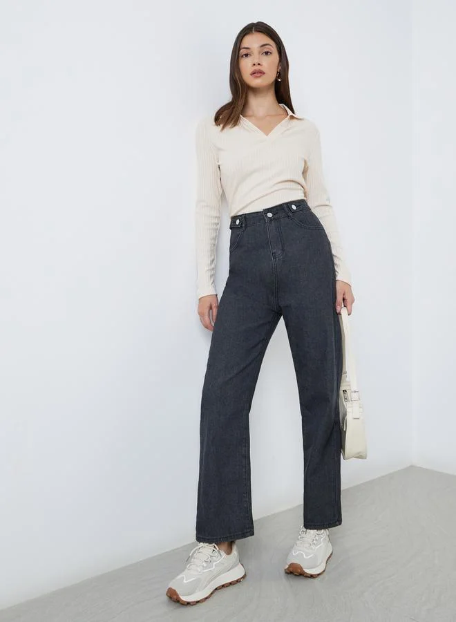 ستايلي بلوزة محبوكة بتفاصيل بارزة الملمس