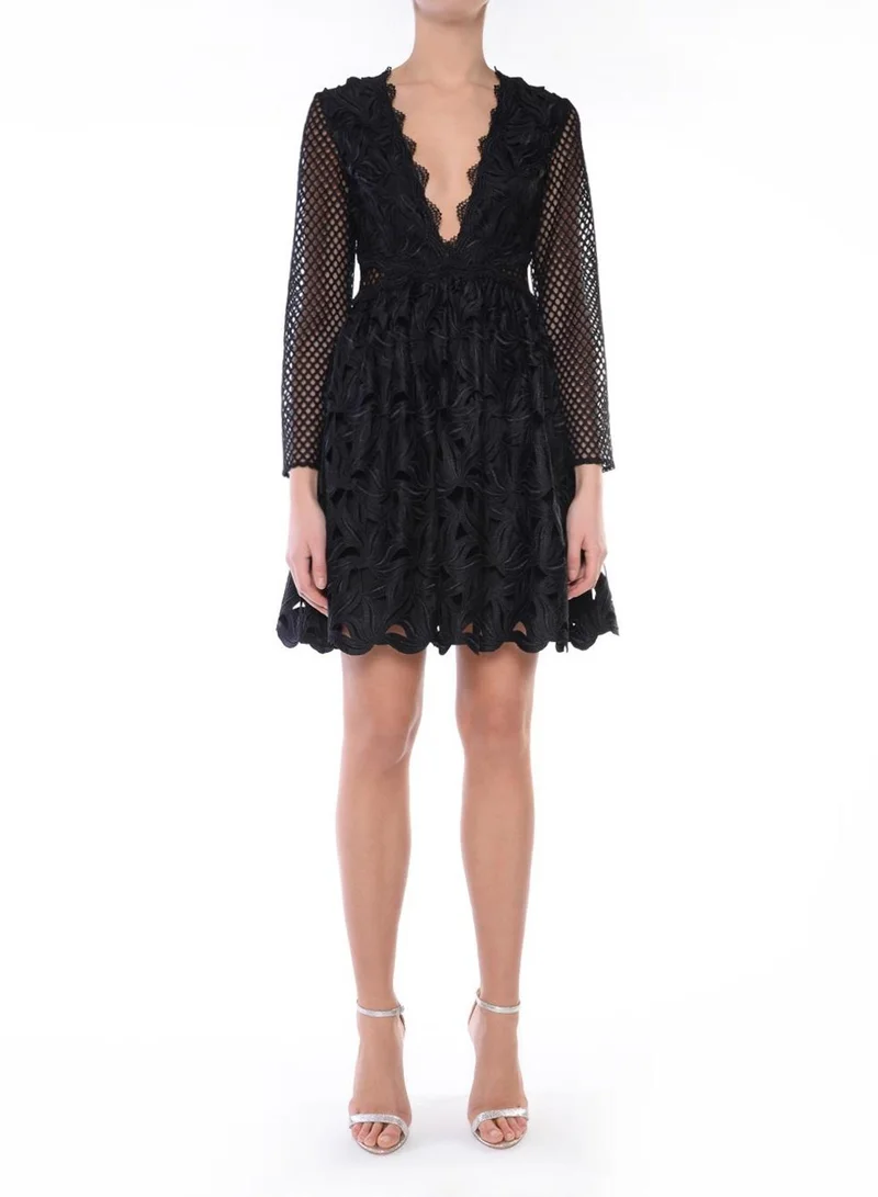 ترو ديكادينس Ariel Black Mesh Sleeve Lace Mini Dress