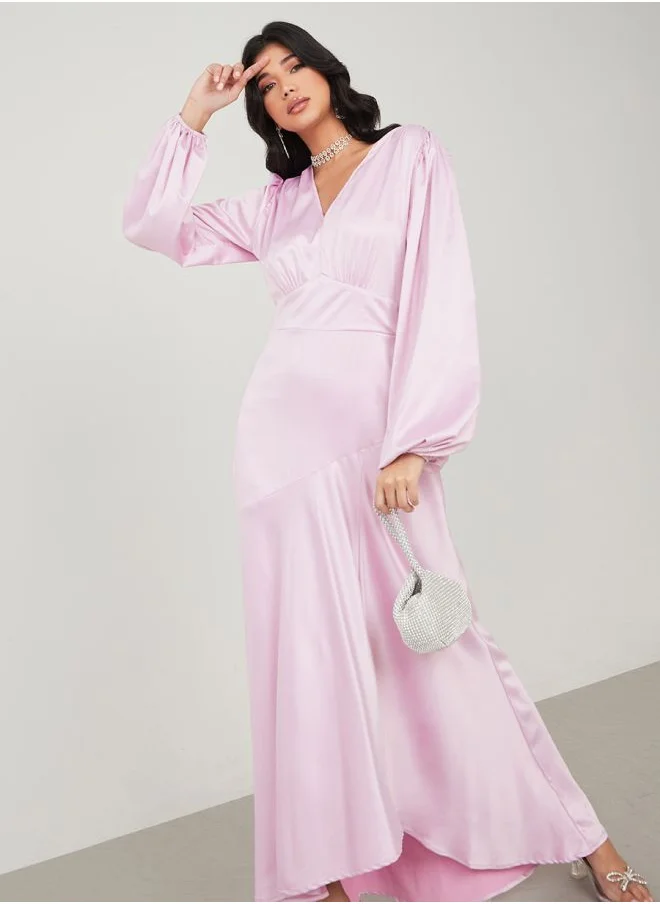 Styli Volume Sleeve High-Low Hem Maxi Dress