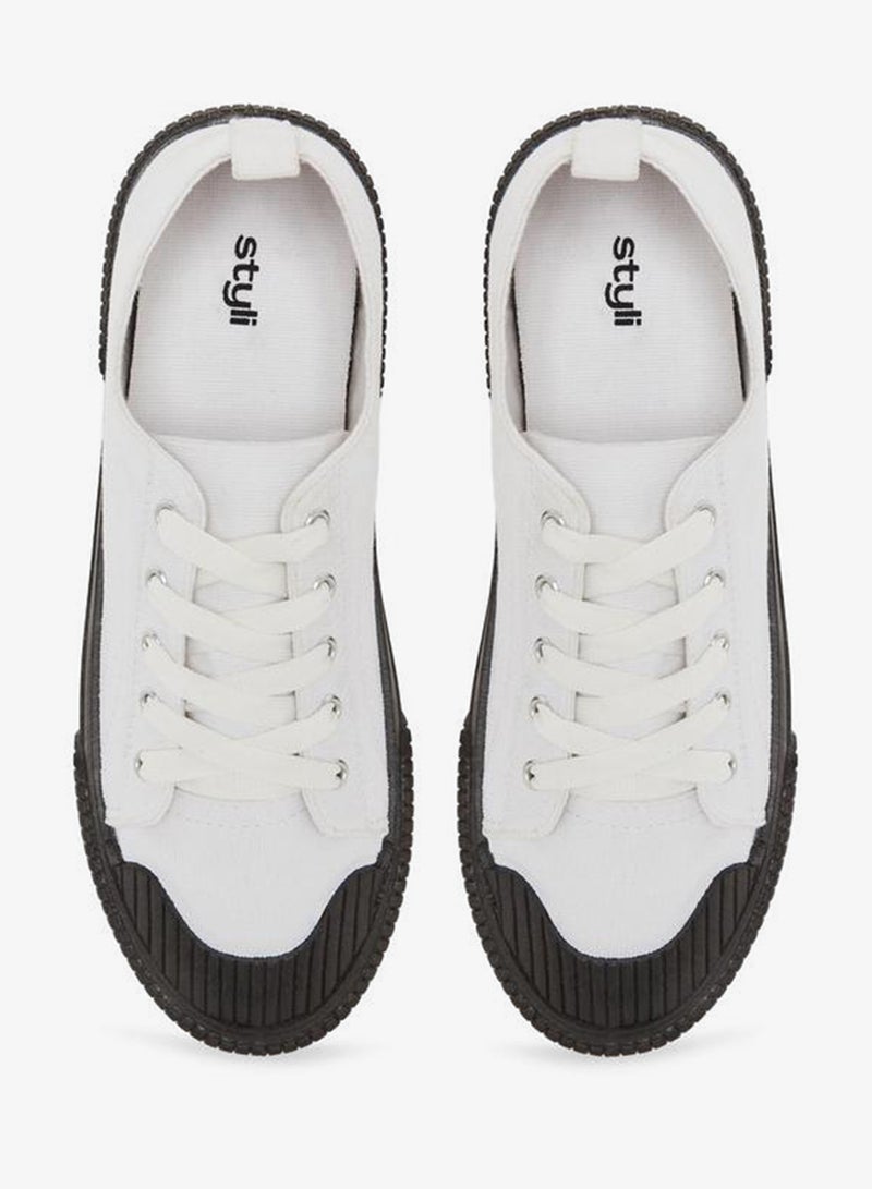 Styli Men Canvas Contrast Sole Sneakers - Image 5