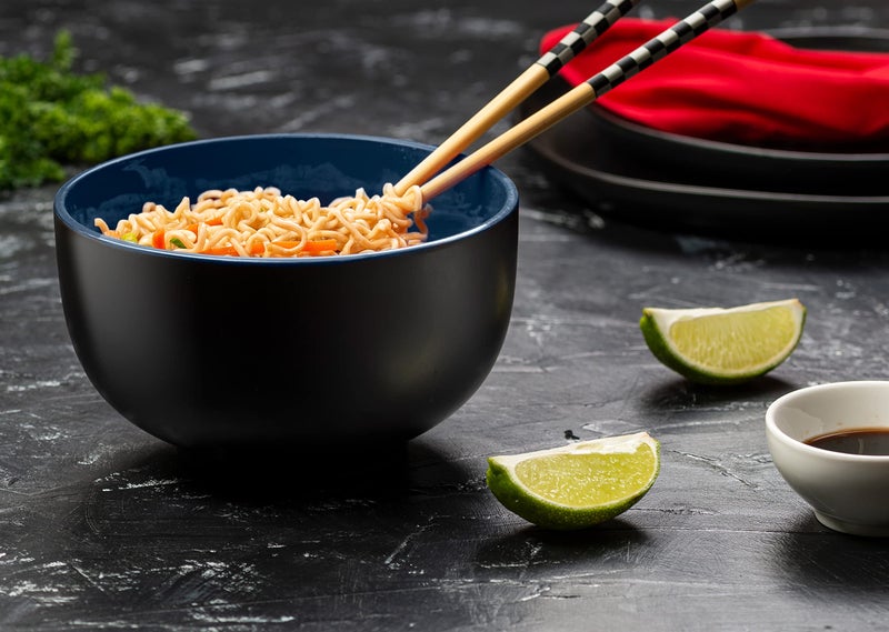 KooK Ceramic Japanese Noodle Bowl Set  Large Capacity  For Ramen  Udon  Soba  Pho and Soup  Microwave and Dishwasher Safe  34 oz  Set of 4 (Black/Navy) - Image 4