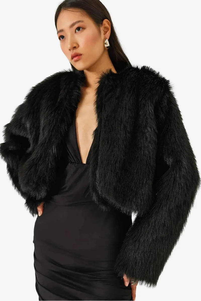 Bianco Lucci LUCCI Boxy Crop Faux Fur Coat