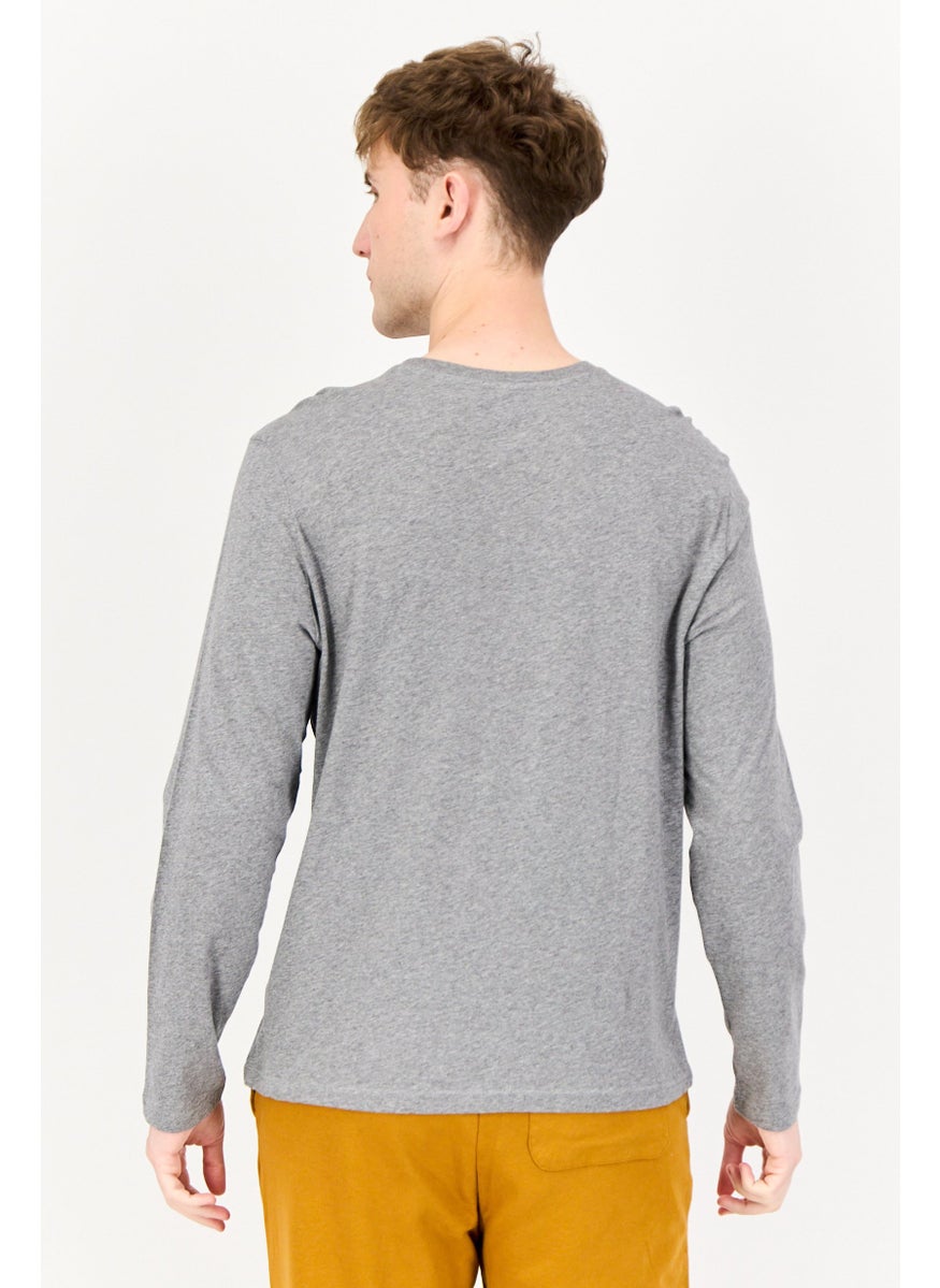 SKECHERS Men Sportswear Fit Long Sleeve Outdoor T-Shirt, Grey  - Image 3