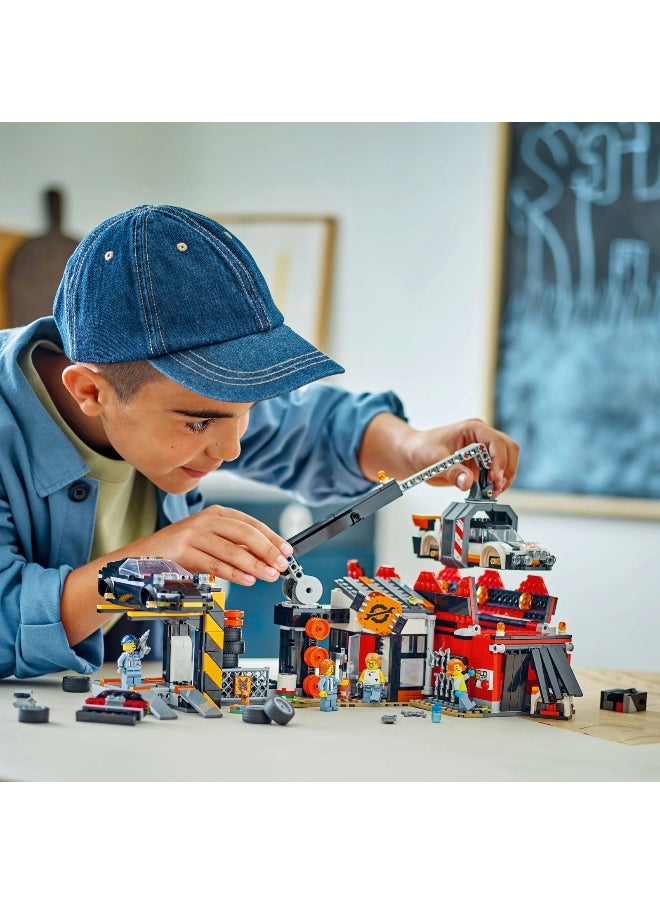 LEGO - LEGO City Scrapyard with Cars 60472 Building Set (871 Pieces) - Image 1