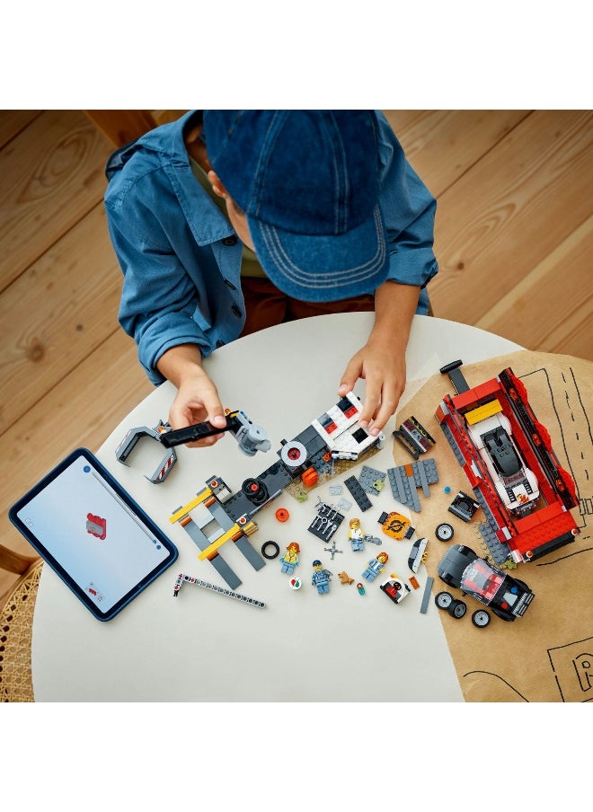 LEGO - LEGO City Scrapyard with Cars 60472 Building Set (871 Pieces) - Image 1