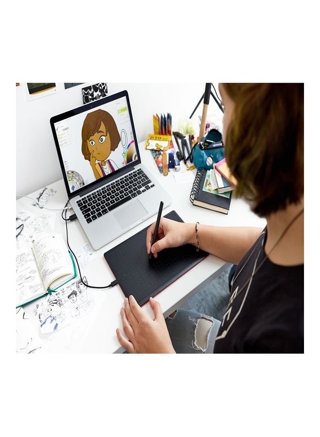Wacom CTL-672-N Creative Pen Tablet With A Battery-Free Stylus Black - Image 4