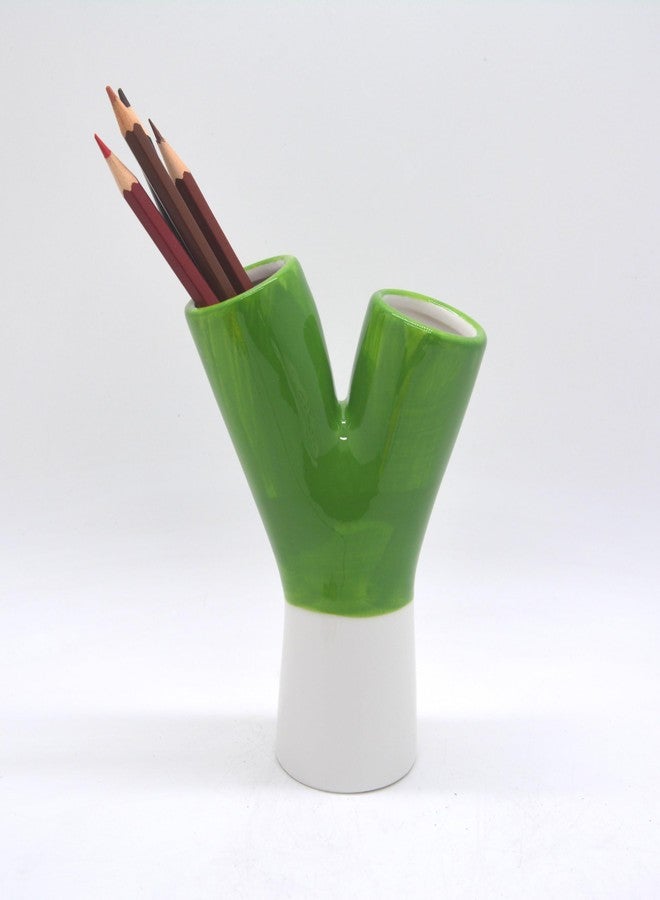 MONMOB Leek Onion Pencil Holder Scallions Pen Holder Green Onions Ornament Funny Office Gift - Image 1