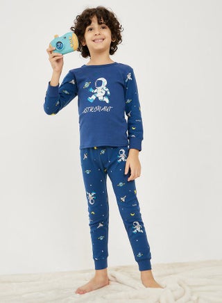 Astronaut Graphic Print T-Shirt & Pyjama Set - pzsku/ZA19EB34B67AFB6D2634DZ/45/1746708361/8be8965c-5e3c-4034-96a6-2c8679c47b23