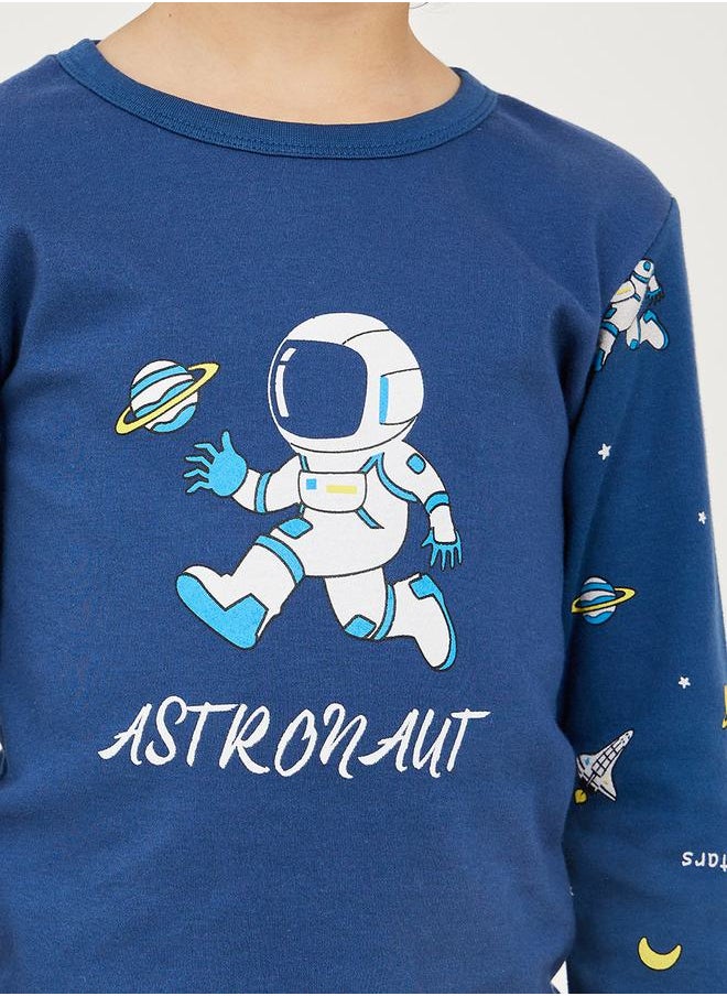Astronaut Graphic Print T-Shirt & Pyjama Set - pzsku/ZA19EB34B67AFB6D2634DZ/45/_/1703249465/761fbe8f-8628-4eab-b6fb-92fac25ad584